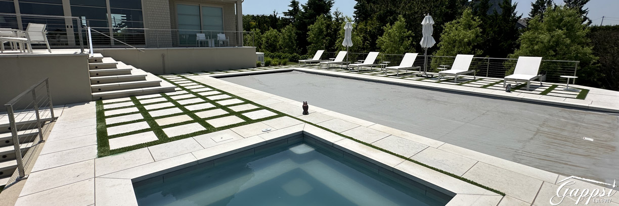 sandblasted-marble-pavers-with-synthetic-turf2