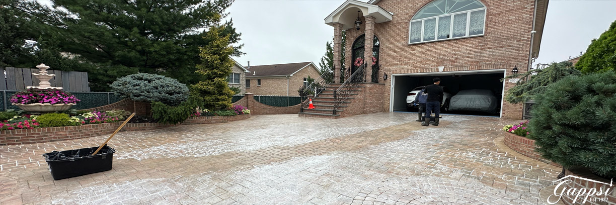 2-applying-sealer-stripper_removers---how-to-strip-and-remove-paver-sealer-long-island-ny