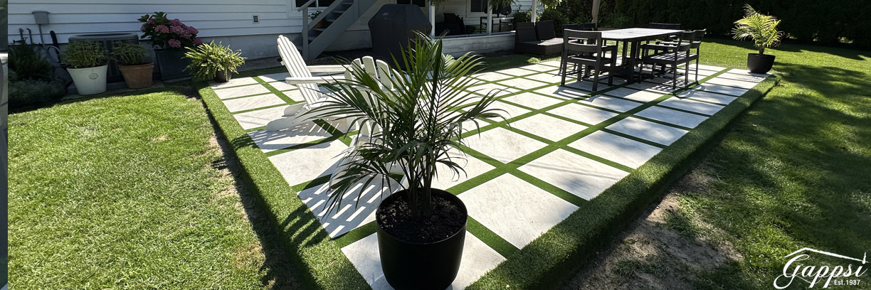 italian-porcelain-tiles-and-synthetic-turf-patio-combination-smithtown-ny1