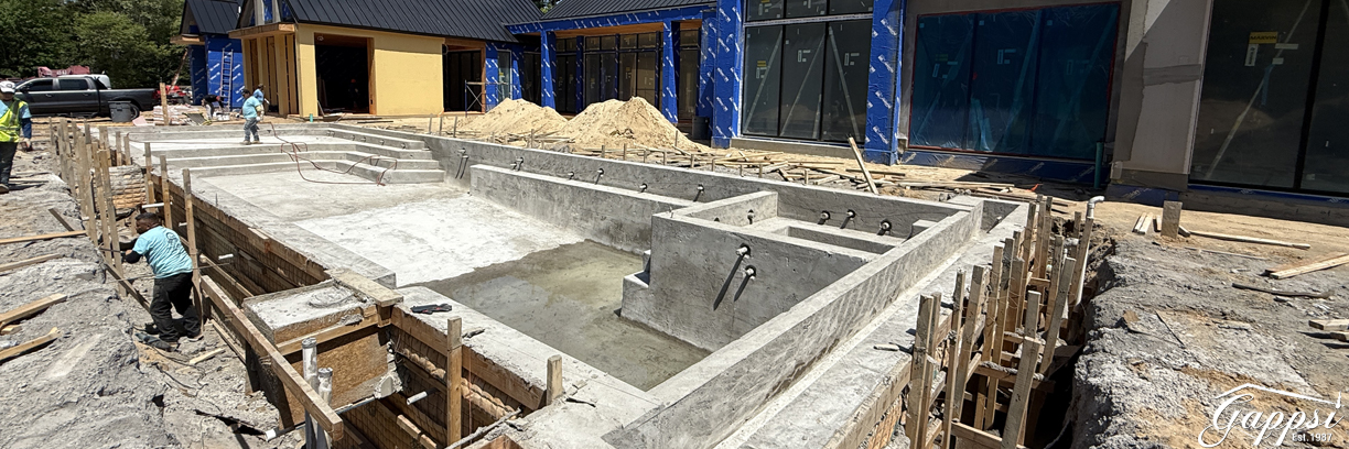 outdoor-luxury-gunite-pool-construction-in-old-brookville-ny1