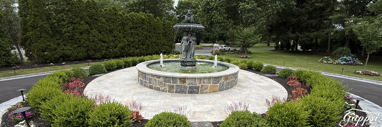 Custom Gunite Fountain: The Centerpiece of Tranquility