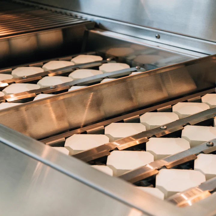 Estate - 30" Gas Grill - Image 3