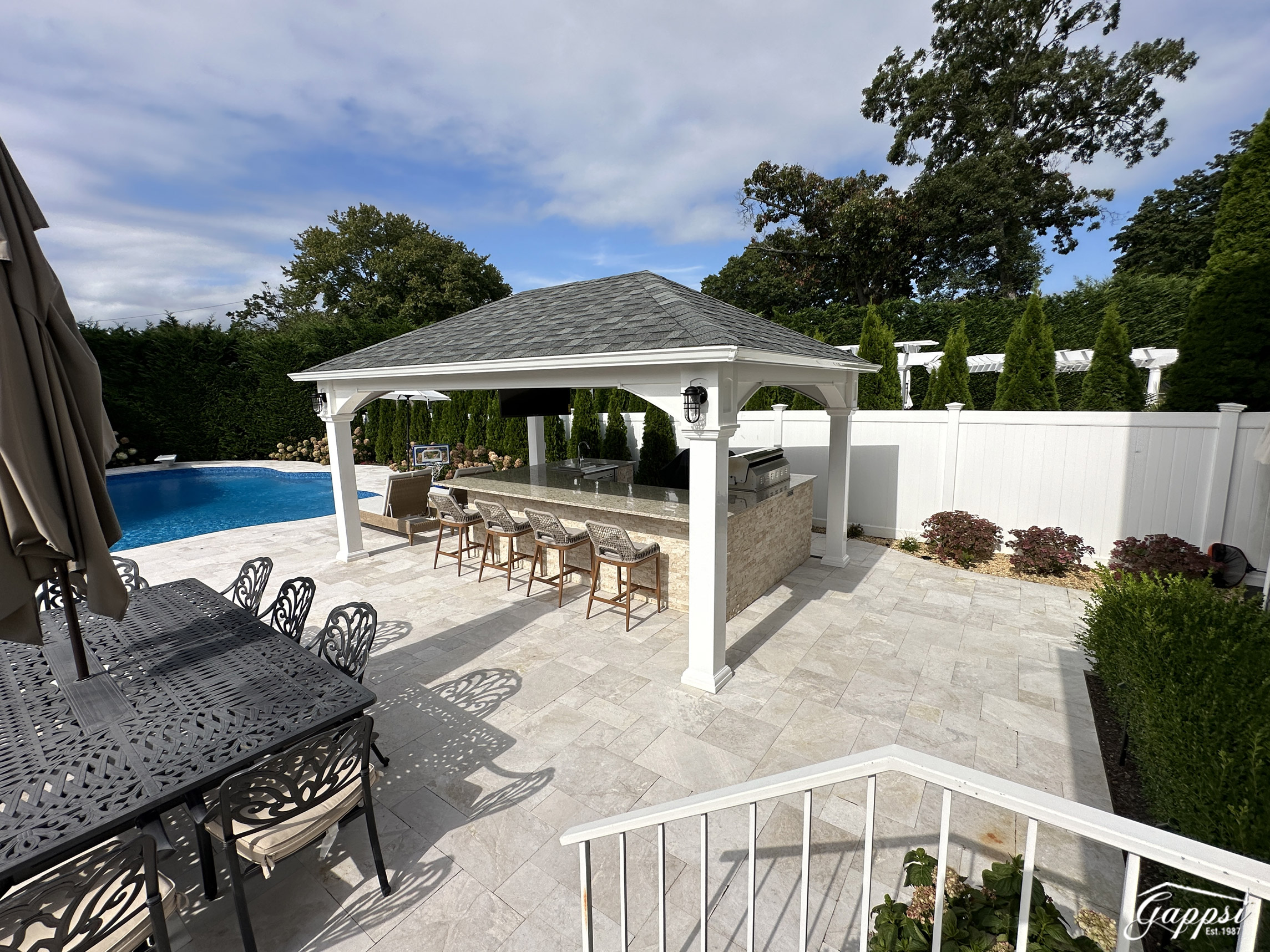 outdoor-shower-pavilion-babylon-ny--custom-outdoor-living-by-gappsi