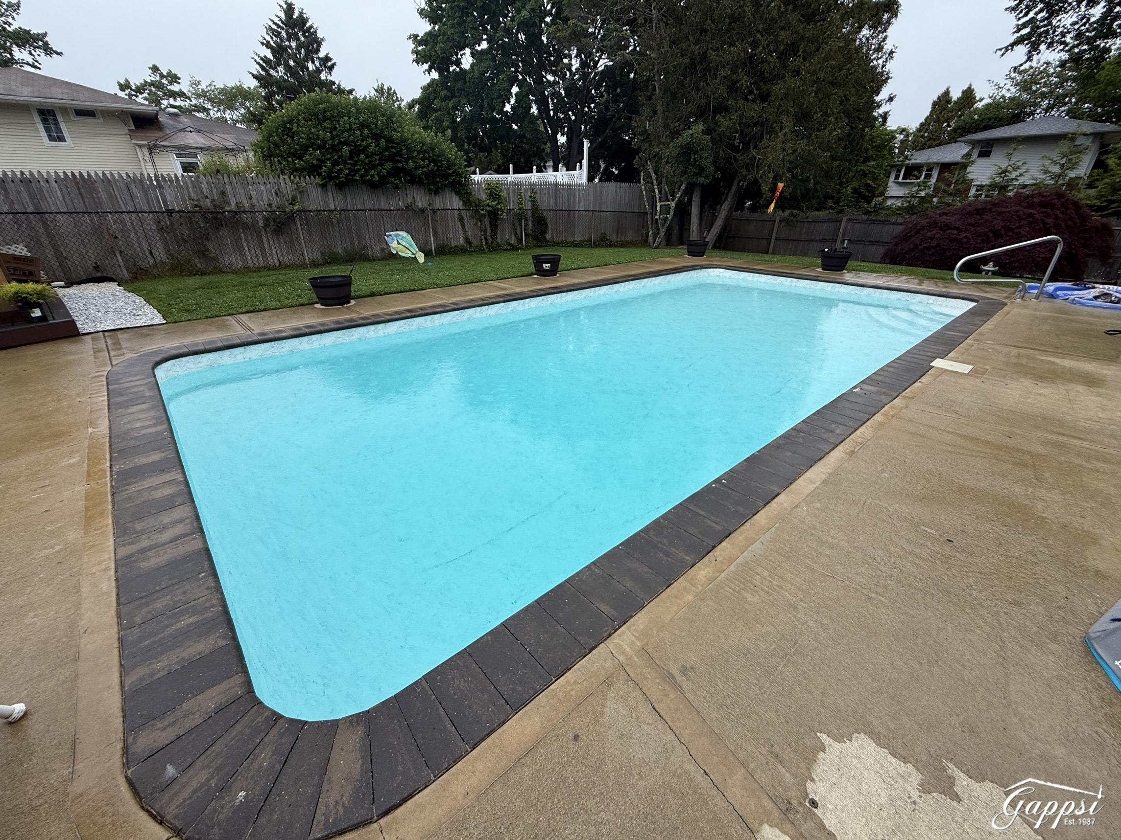 custom-vinyl-pool-liner-for-a-gunite-swimming-pool