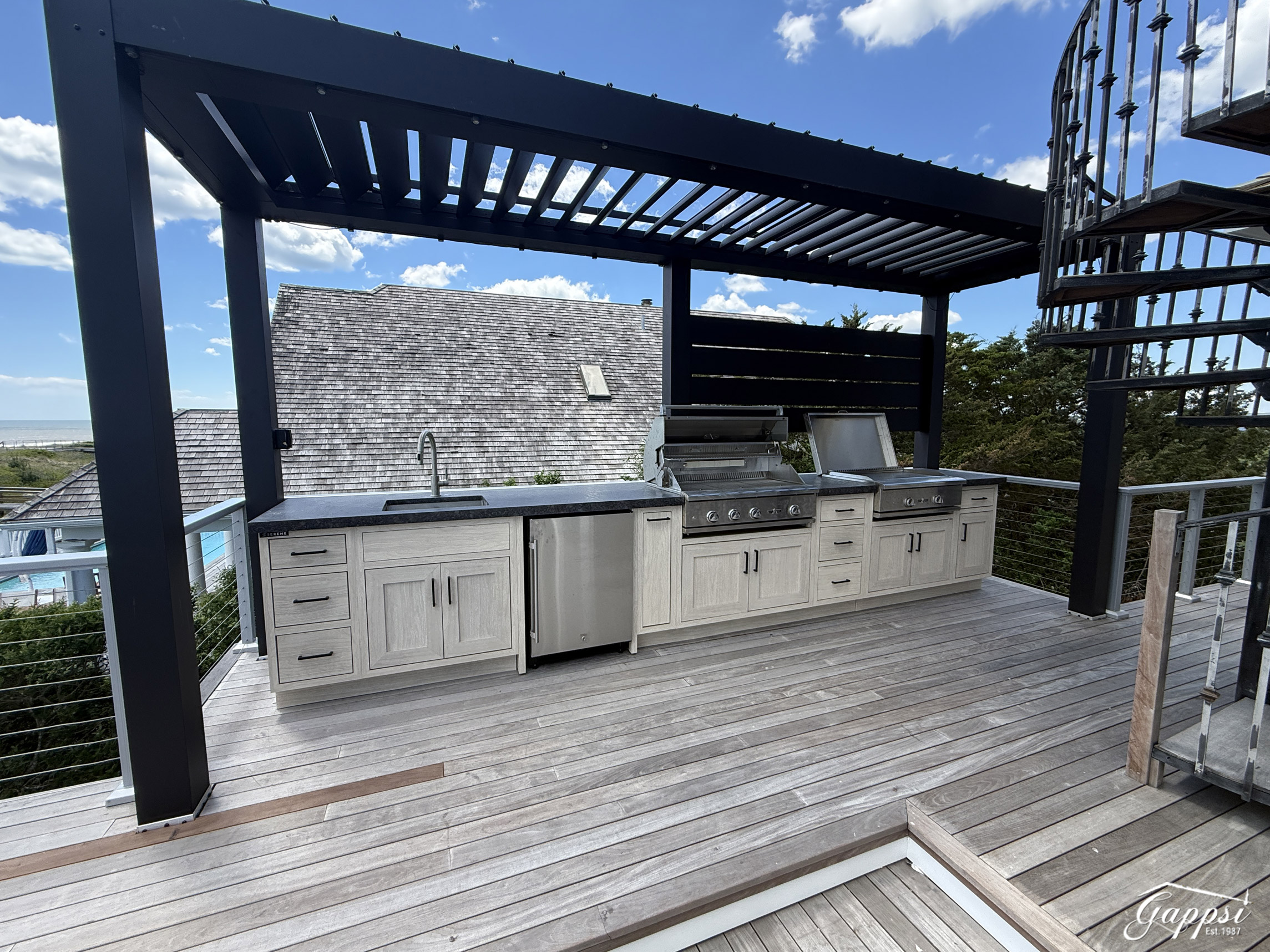 powder-coated-aluminum-outdoor-kitchen